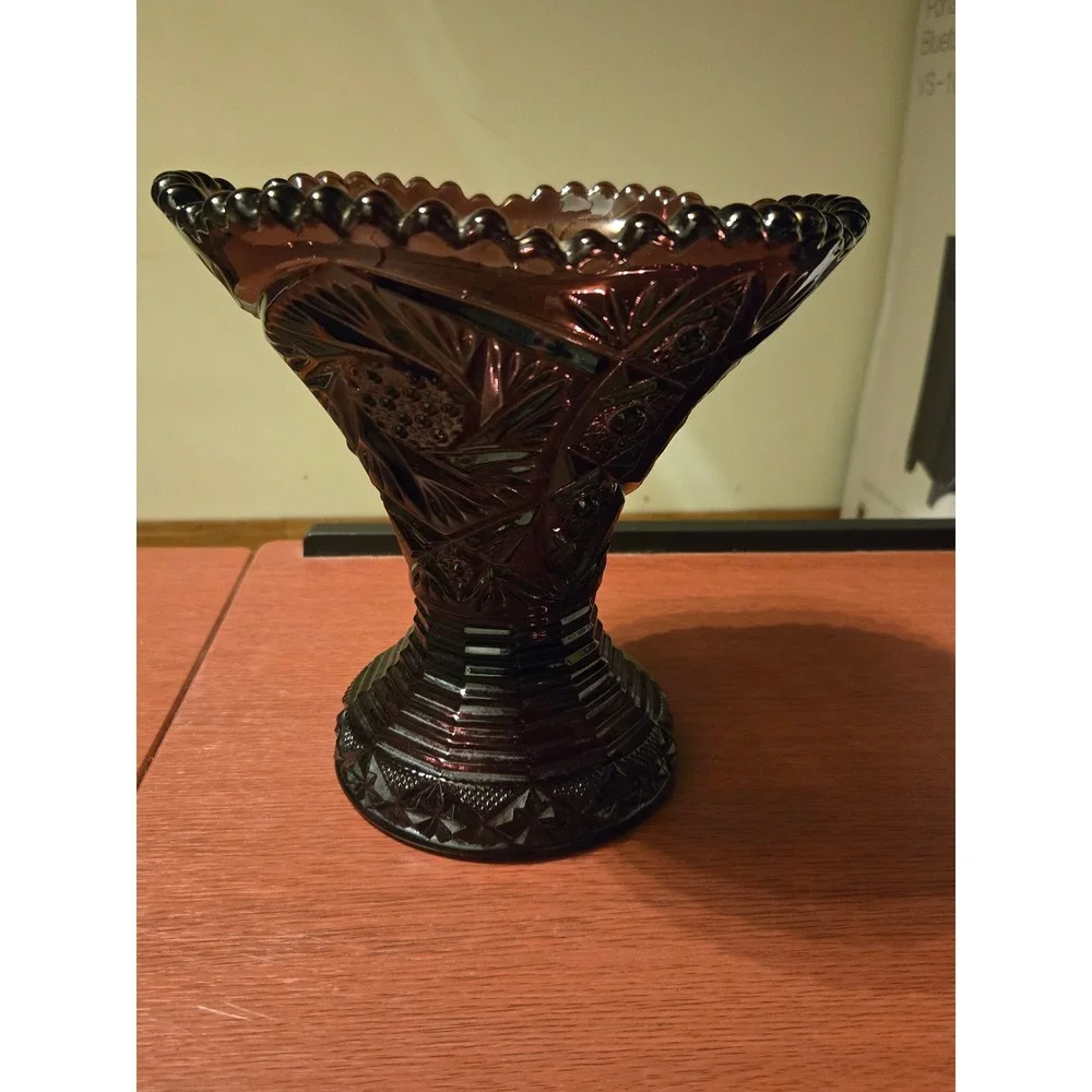 Vintage Amethyst Purple Carnival Glass Compote Scalloped Footed‎ Candy Dish Bowl